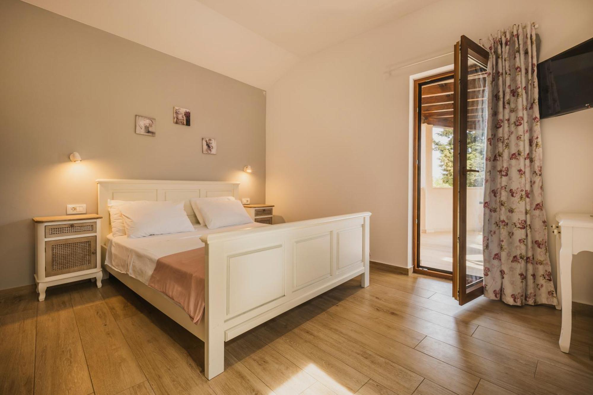 Rooms With Breakfast Near Porec Nova Vas  Eksteriør billede